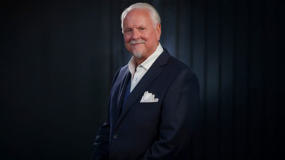 Bruce J Cramer