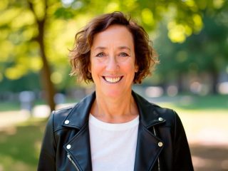 Roanne Neuwirth